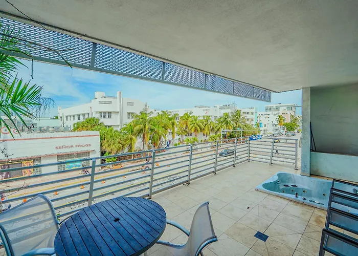 Condo Hotel In South Beach